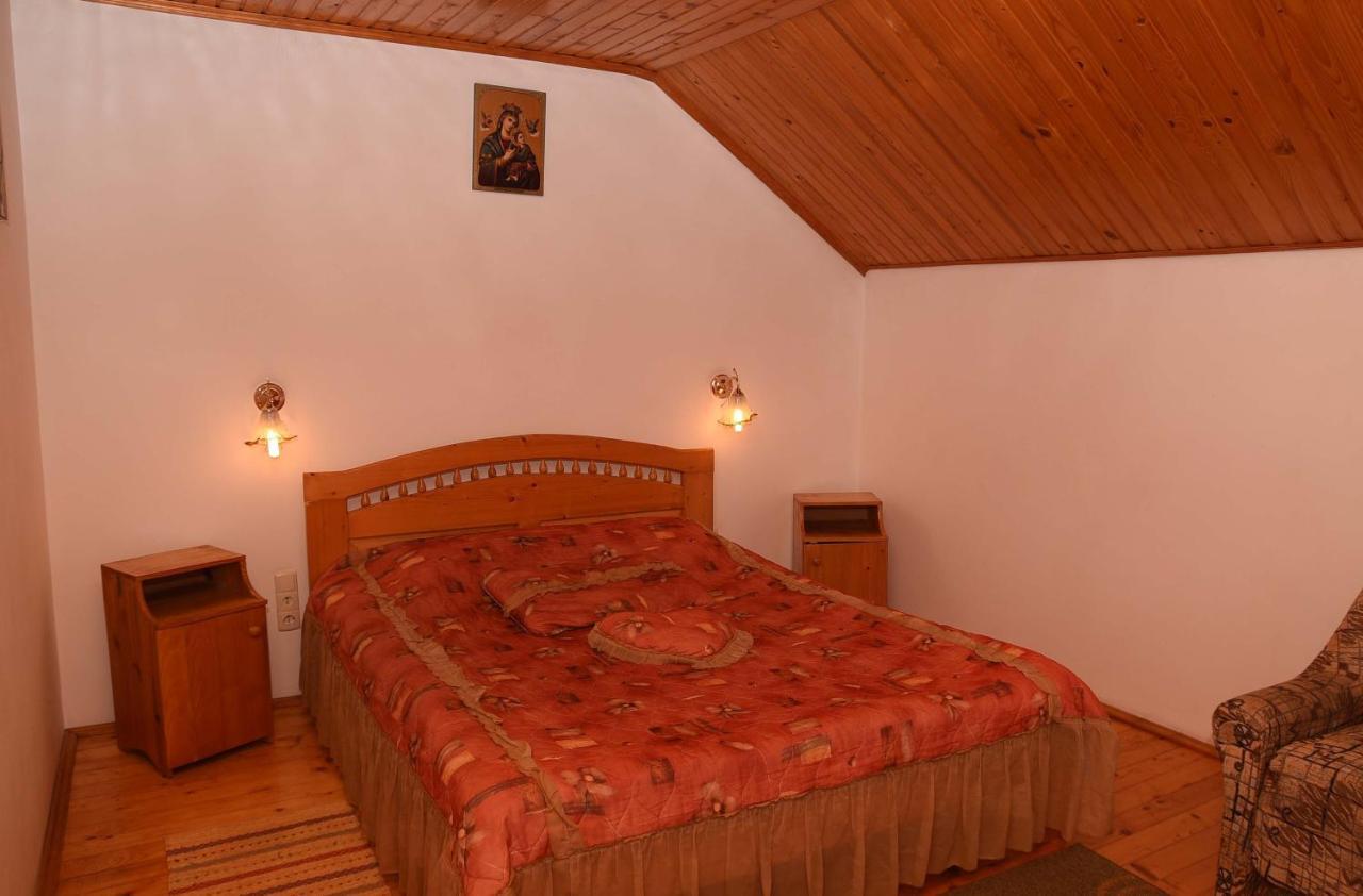 Oskolok Dovbusha Mini-Hotel Яремче Екстериор снимка