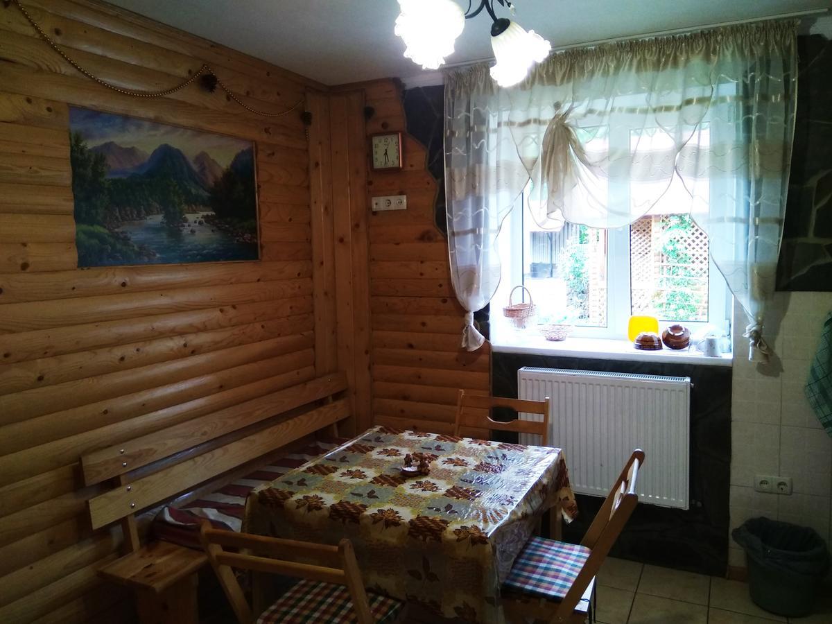 Oskolok Dovbusha Mini-Hotel Яремче Екстериор снимка